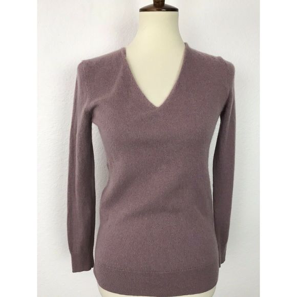 Babaton Sweaters - The Group Babaton Cashmere Sweater